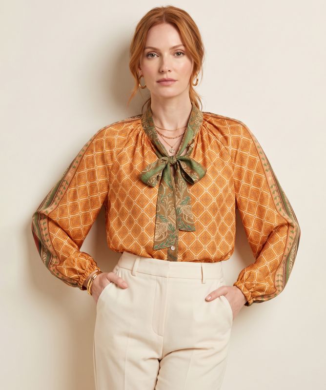 One Hundred Stars Amulet Gold Pussybow Blouse