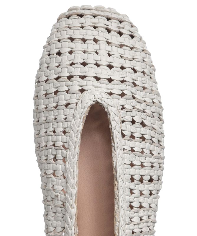 INUOVO Woven Slingback Flats