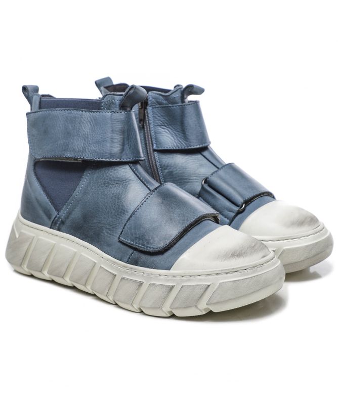 Lofina Leather Flatform Boots