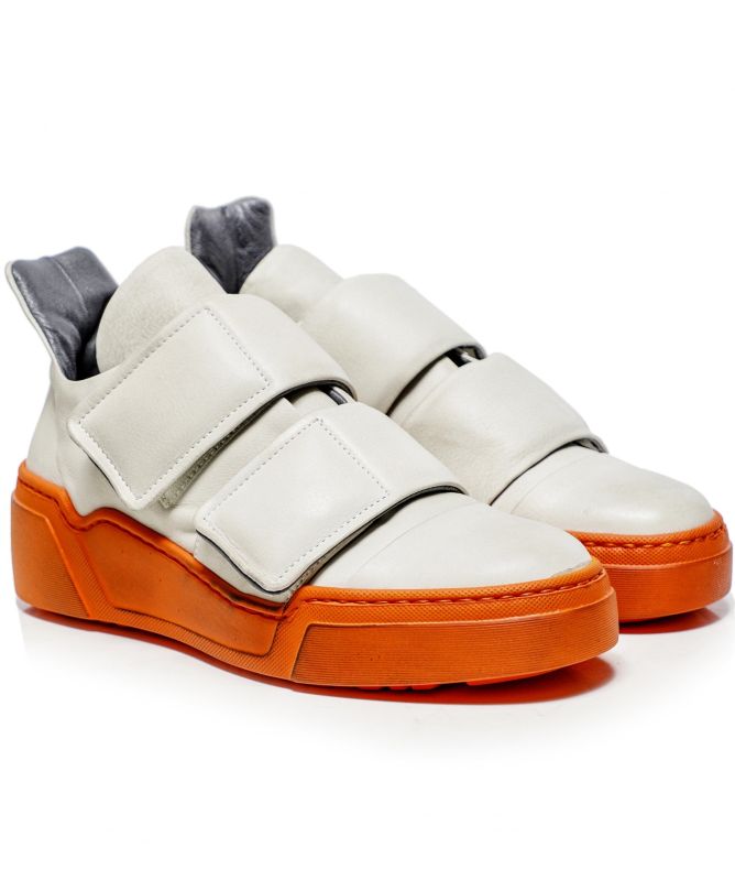 Lofina Leather Contrast Sole Trainers