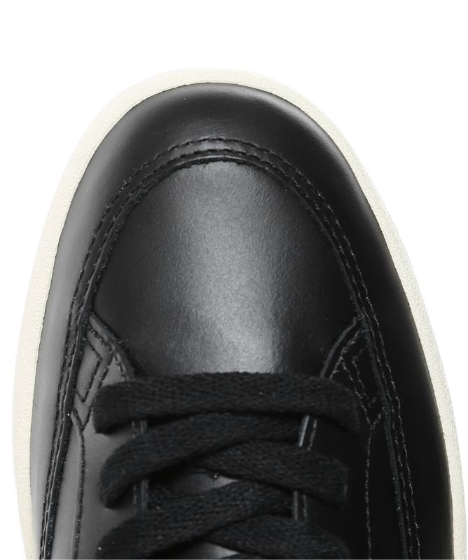 VEJA Mens Leather V-12 Trainers