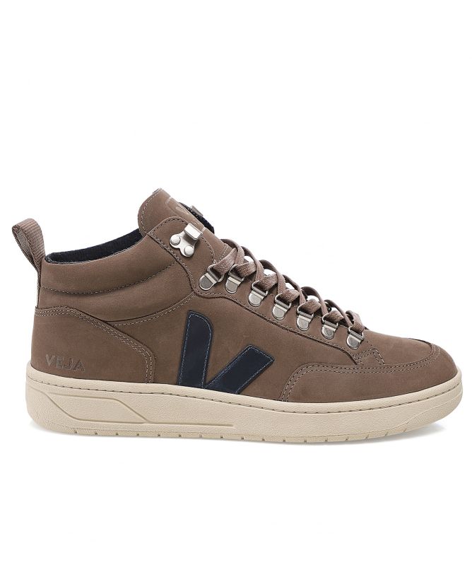 VEJA Mens Nubuck Roraima Hiker Trainers
