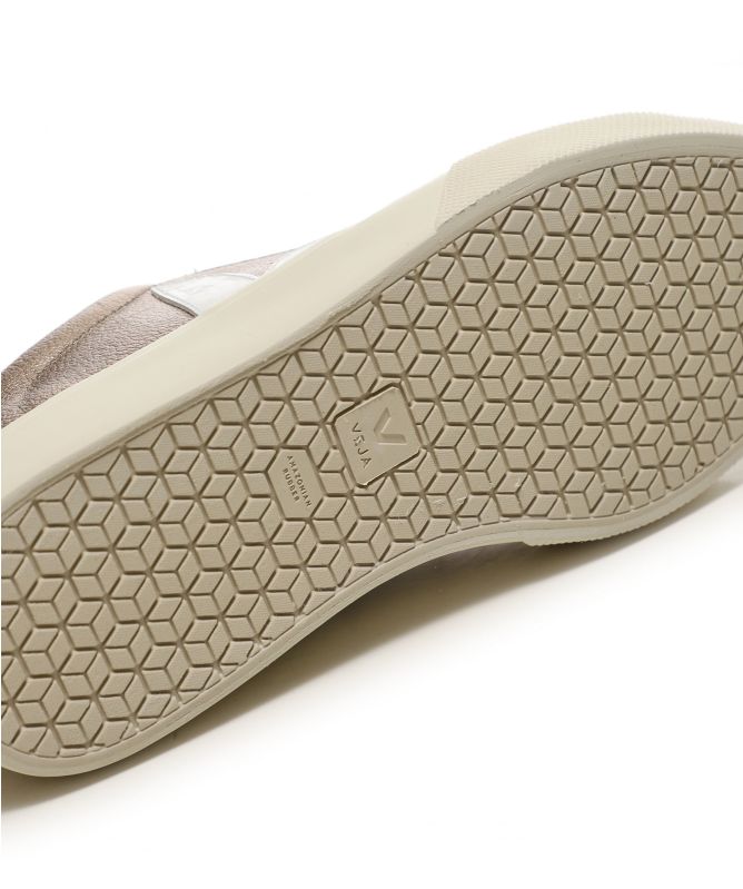 VEJA Womens ChromeFree Leather Campo Trainers