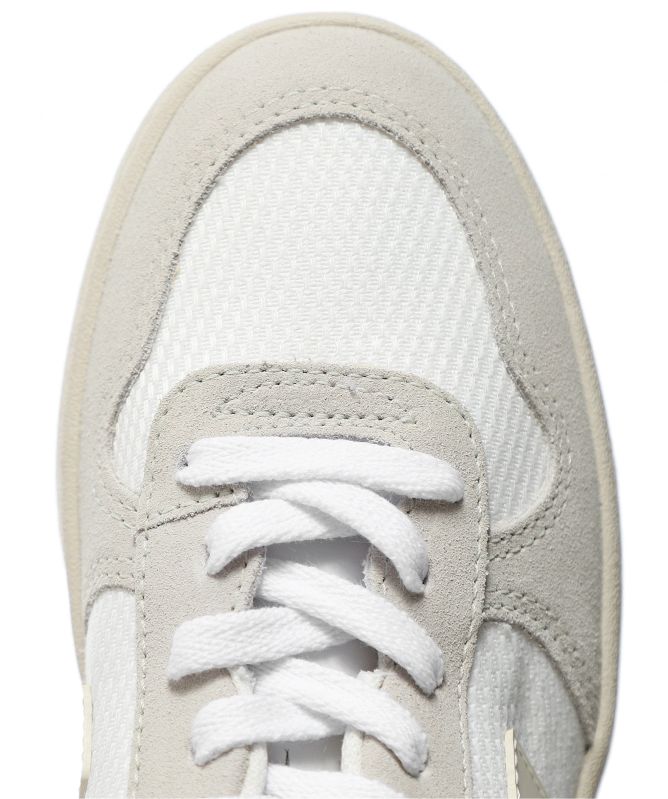 VEJA V-10 B-Mesh Trainers