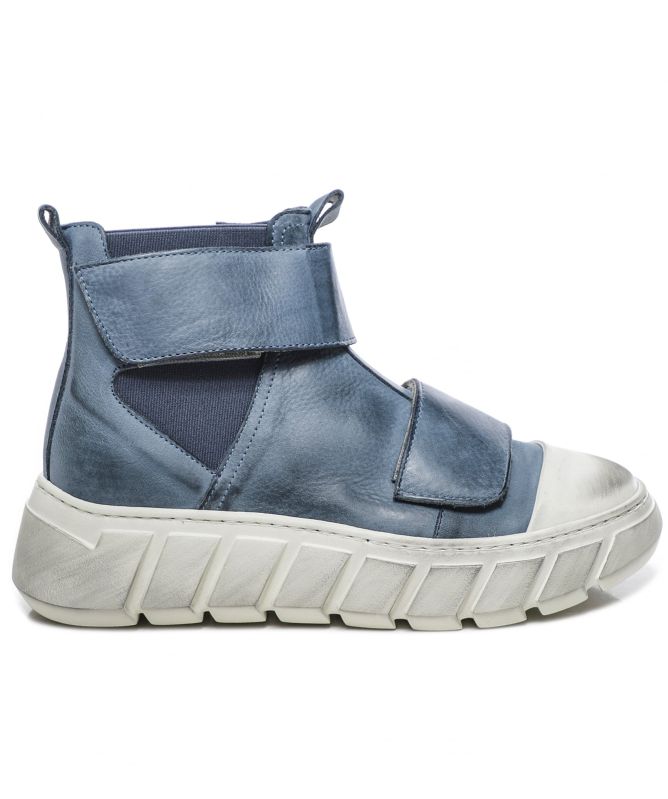 Lofina Leather Flatform Boots