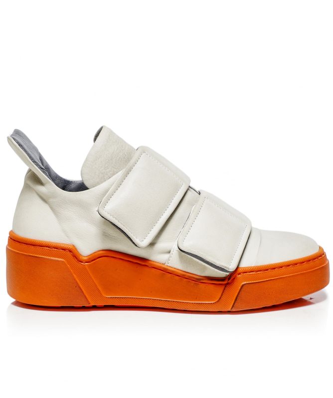 Lofina Leather Contrast Sole Trainers