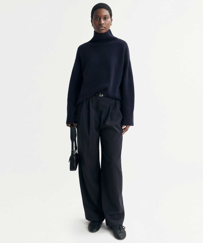 Soft Goat Boyfriend Turtleneck Cashmere Jumper