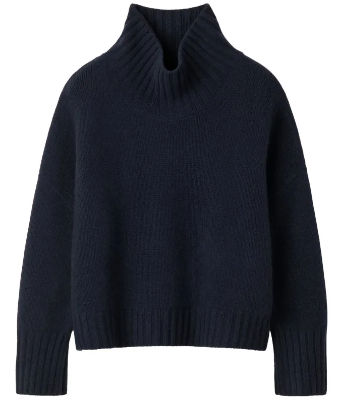 Soft Goat Girlfriend Turtleneck Cashmere Jumper